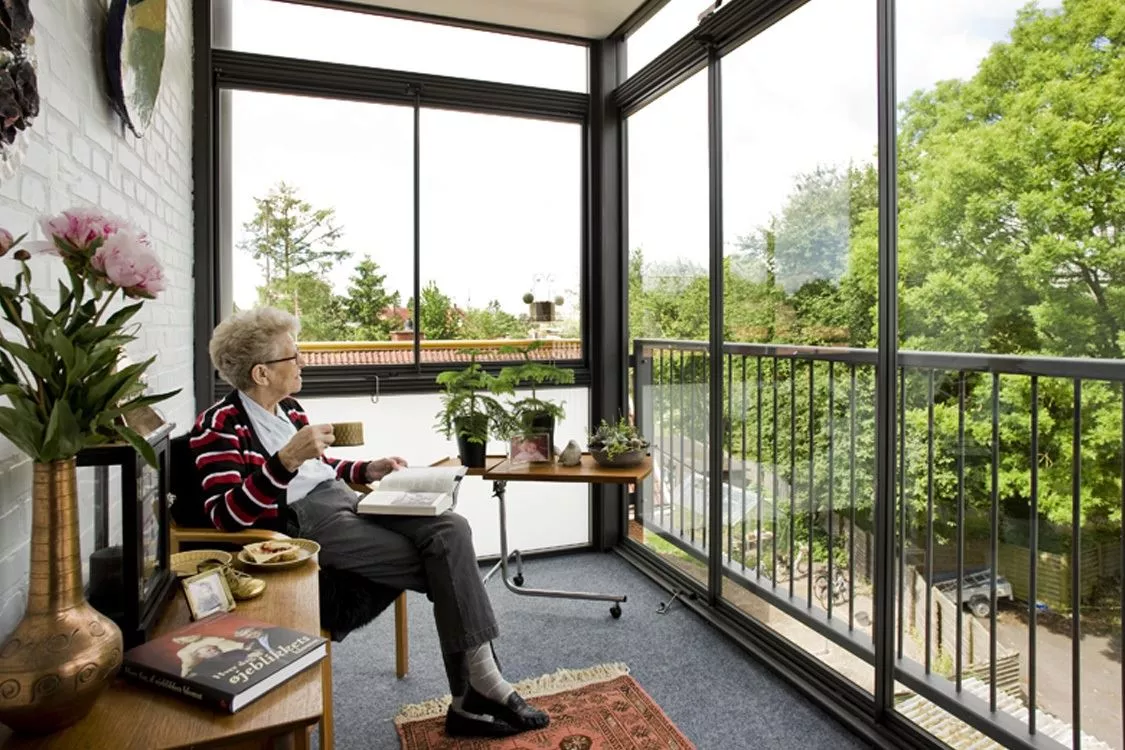 Glass Balcony System